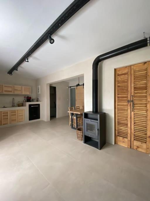 Coralia's Beachfront Sea View Вилла