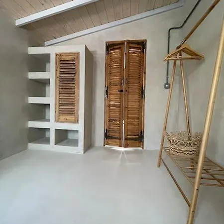 Coralia'S Beachfront Sea View Studio Agioi Theodoroi Exterior photo