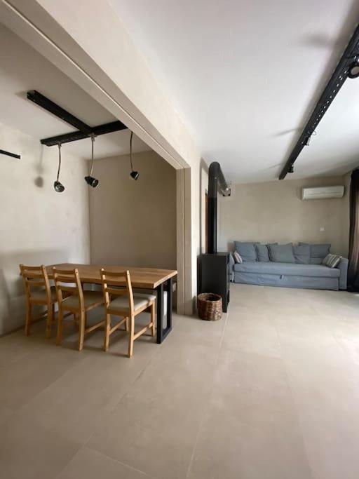 Coralia's Beachfront Sea View Agioi Theodoroi